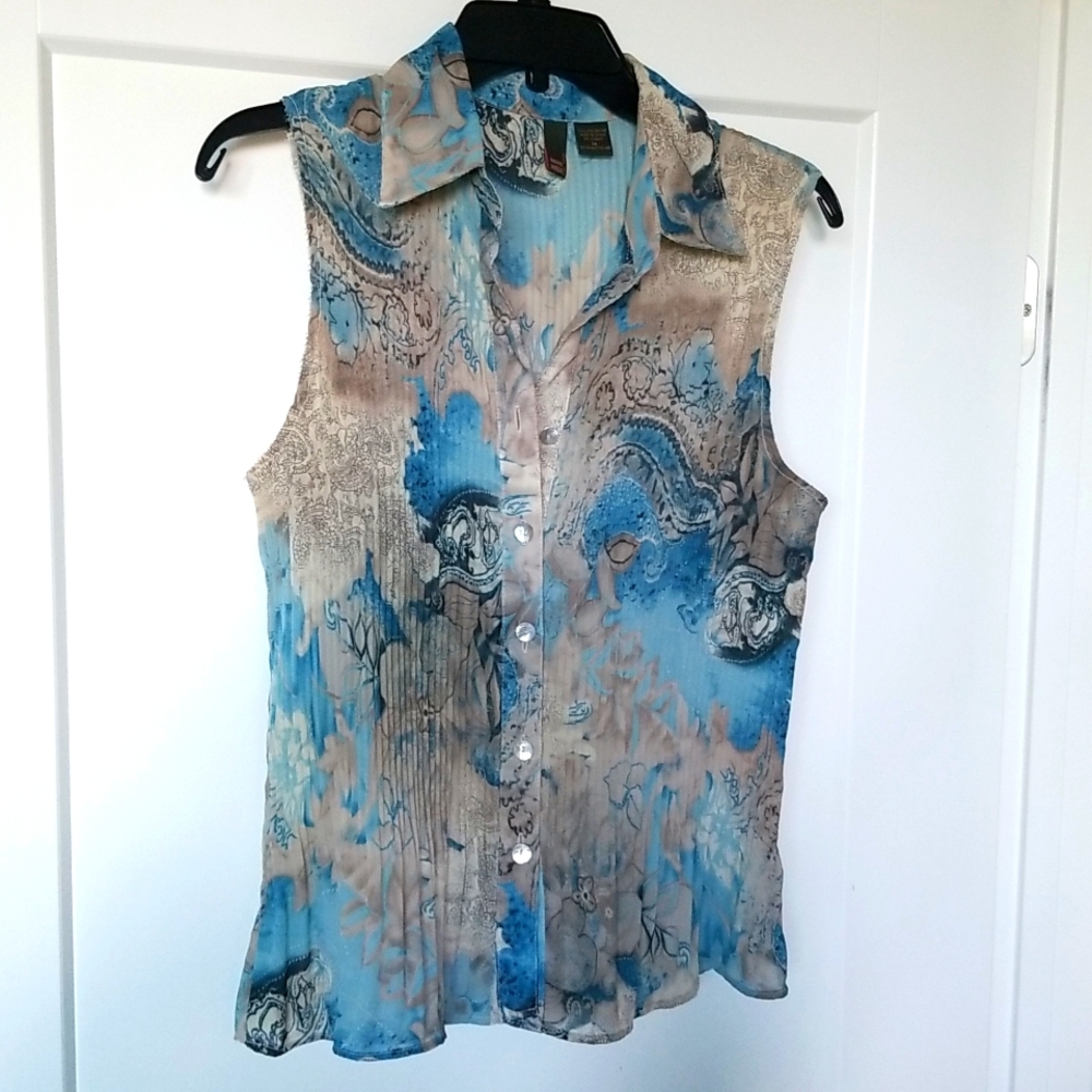 Serenade Button Down Pleated  Shirt Size M